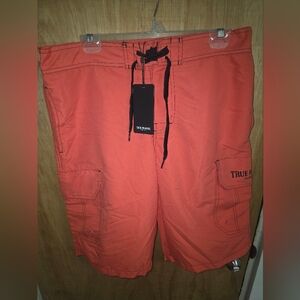 New True Religion 12-inch Men's Cargo Board, Size M, Flap Pocket, Cayenne